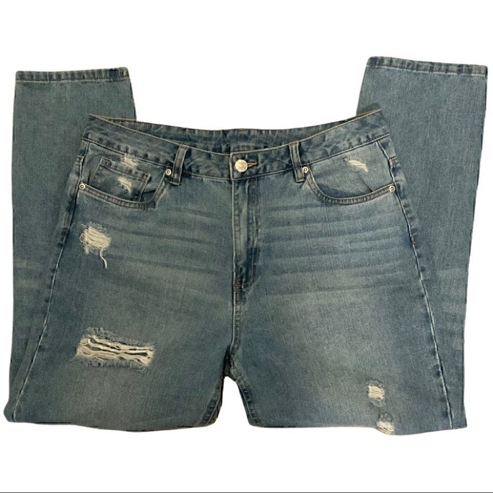High- Rise Distressed Mom Jeans - Picture 3 of 13